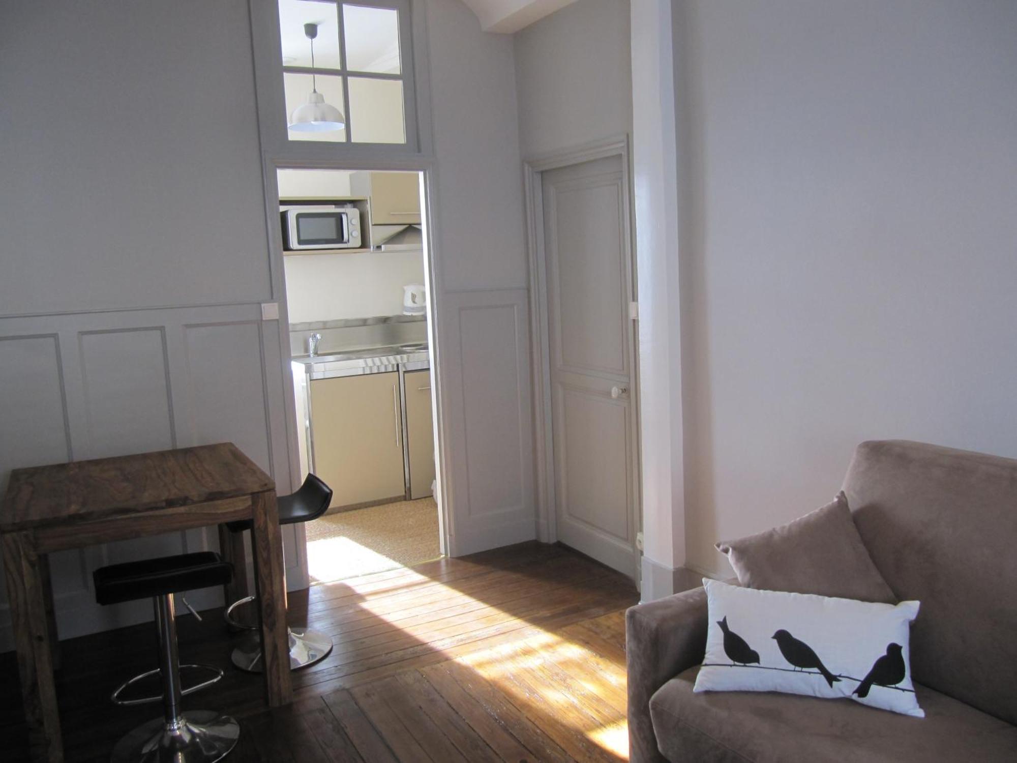 Suite Sainte Anne Beaumont-sur-Sarthe Exteriör bild