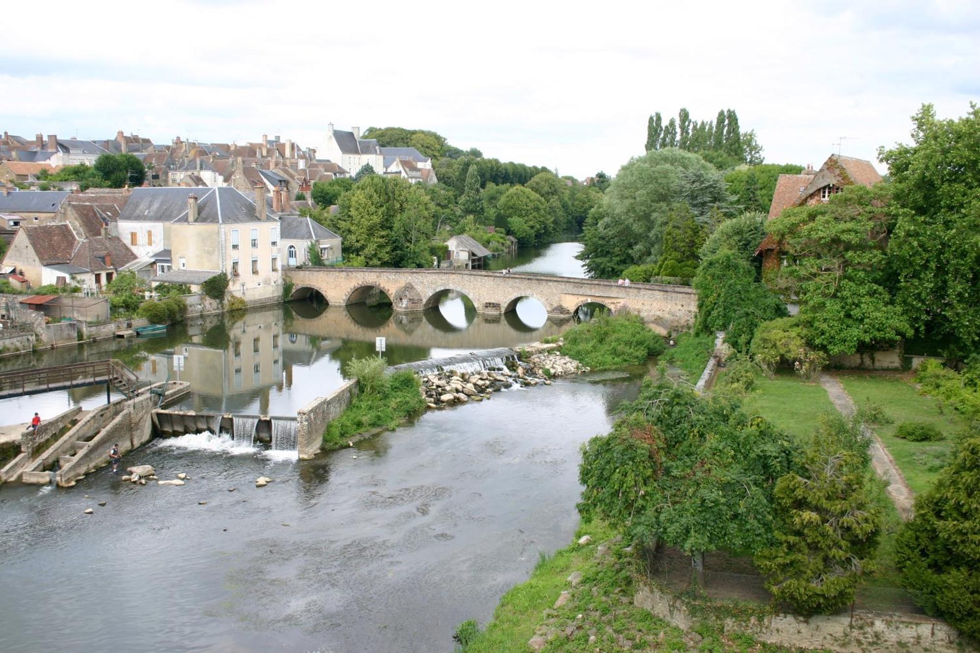 Suite Sainte Anne Beaumont-sur-Sarthe Exteriör bild