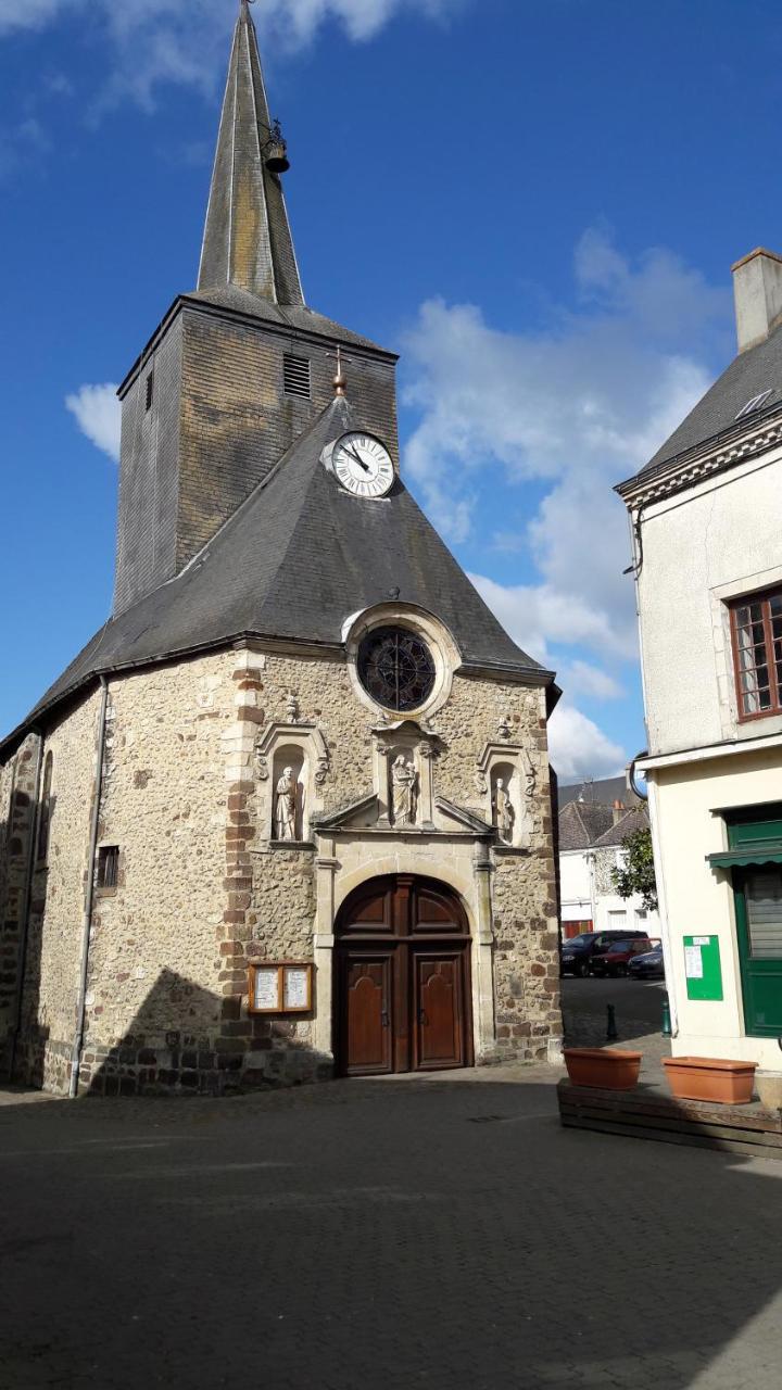 Suite Sainte Anne Beaumont-sur-Sarthe Exteriör bild
